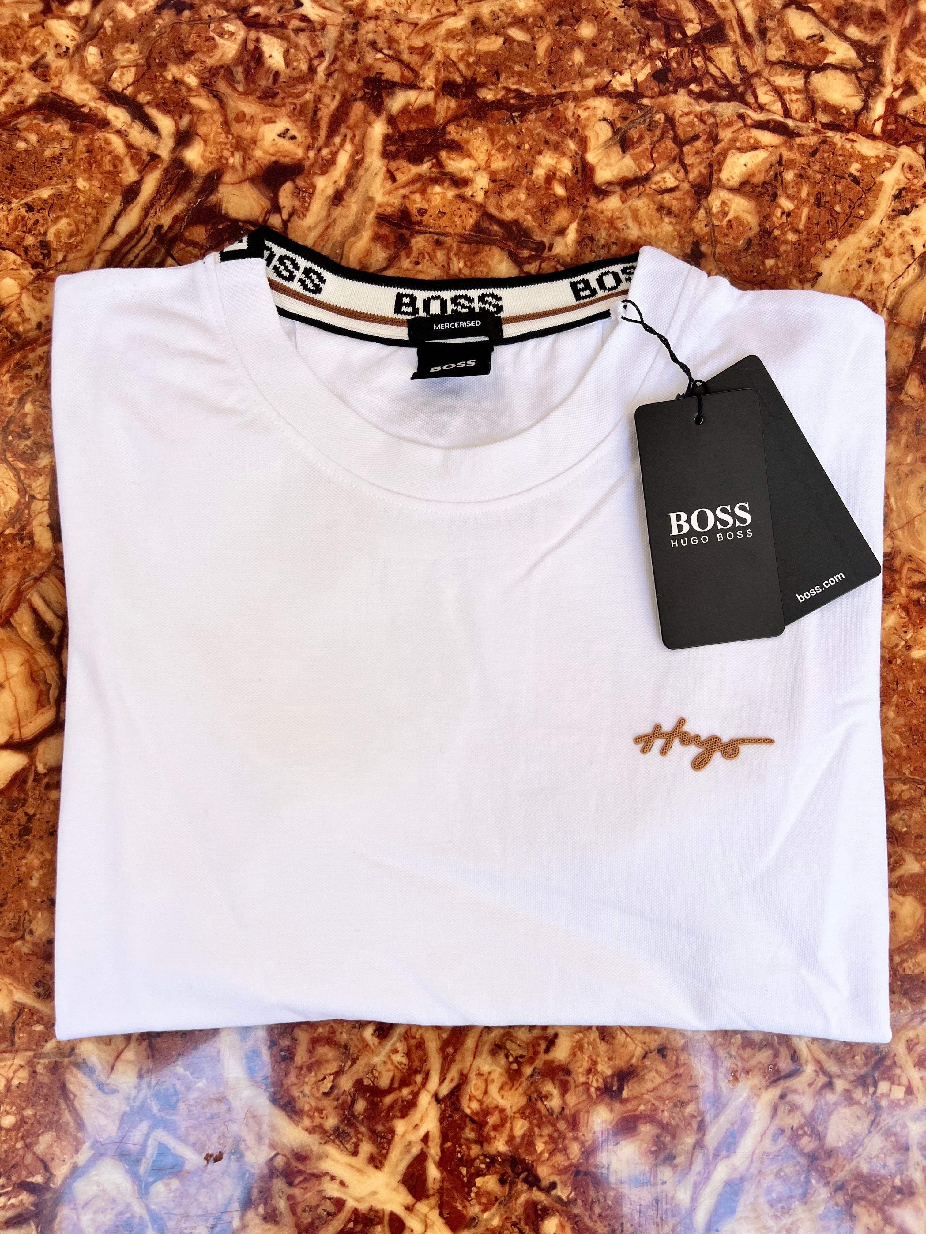 HUGO BOSS             اقوى عرض تيشرت صيفي بقماش قطني