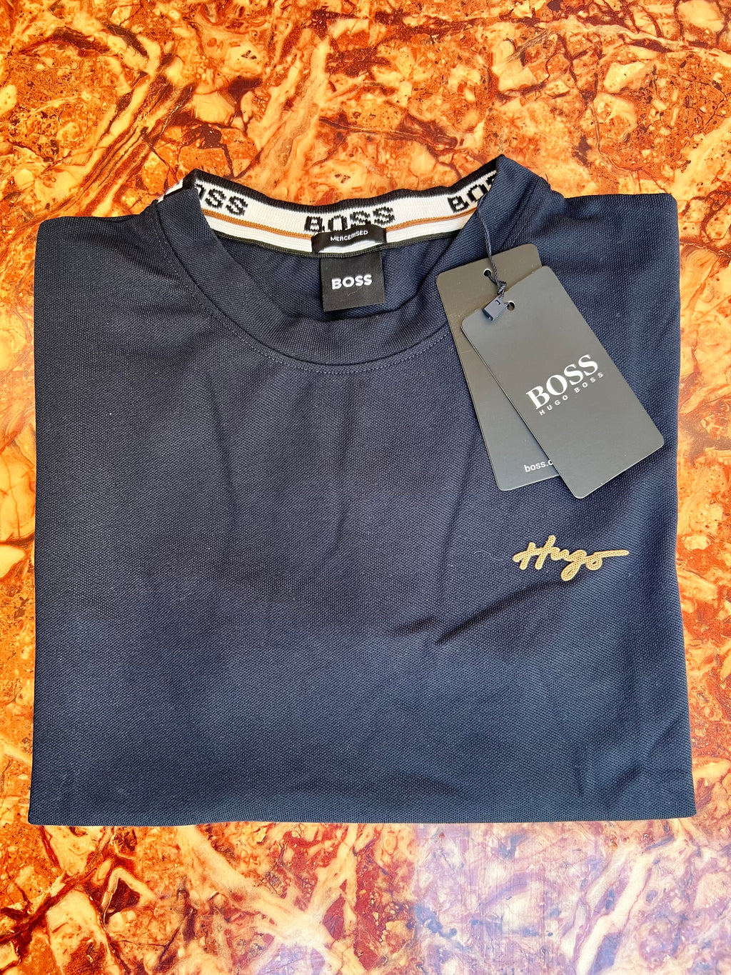HUGO BOSS             اقوى عرض تيشرت صيفي بقماش قطني